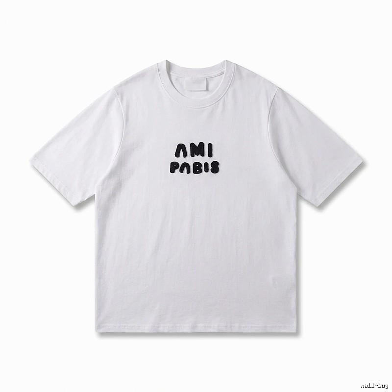AMI Paris minimalist style white T-shirt