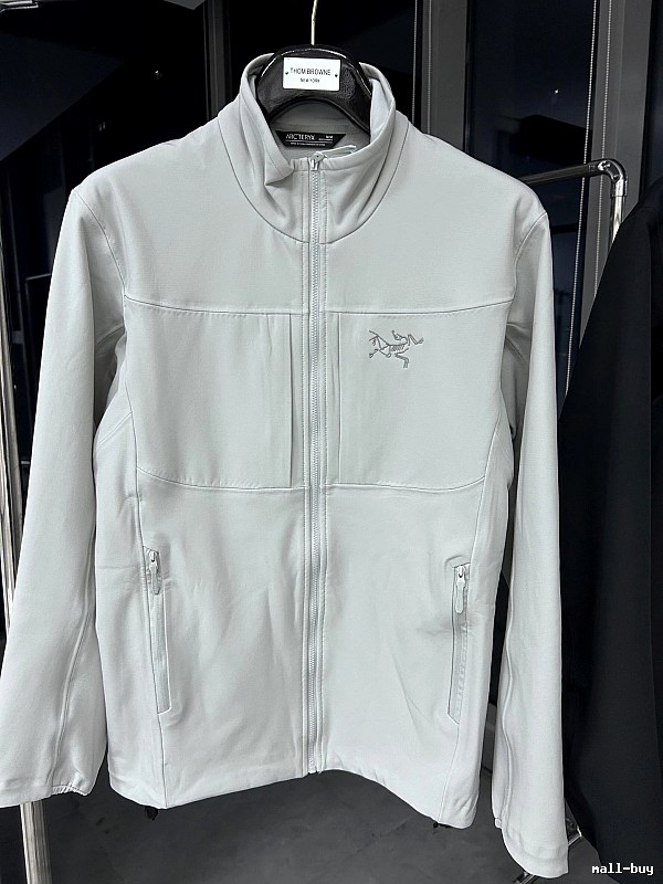 Arc’teryx lightweight light gray jacket