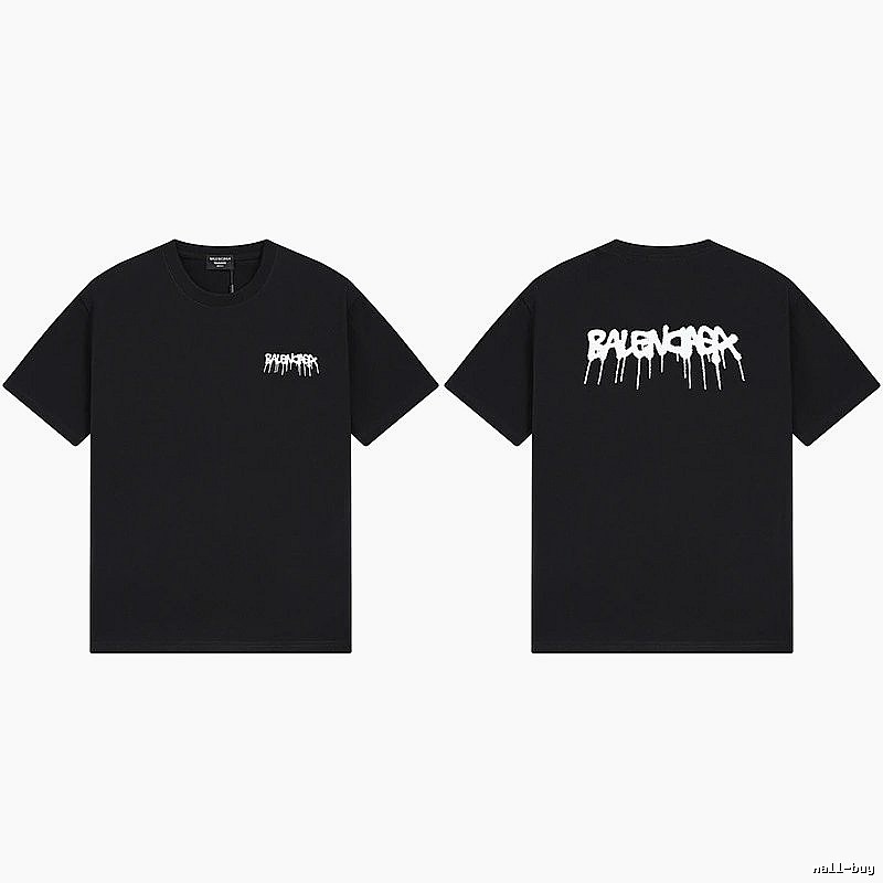Balenciaga street-style black T-shirt