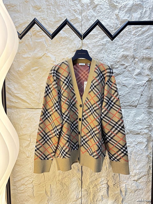 Burberry Tan Check Cardigan with V-neck Cardigan for Travel Look