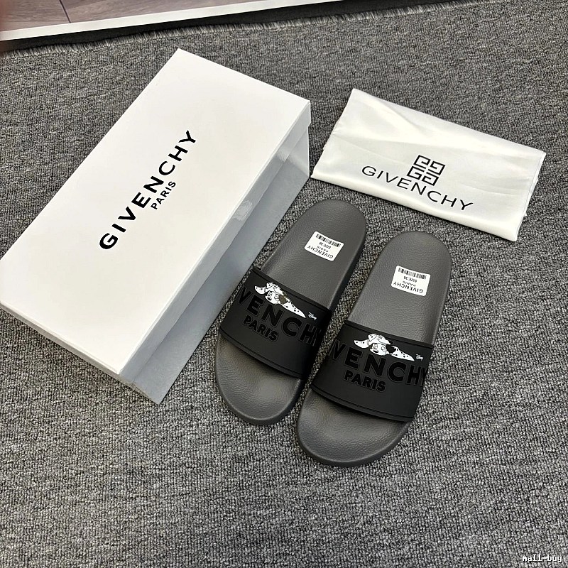 Givenchy x Dalmatian Co-branded Streetwear Style Grey Slides