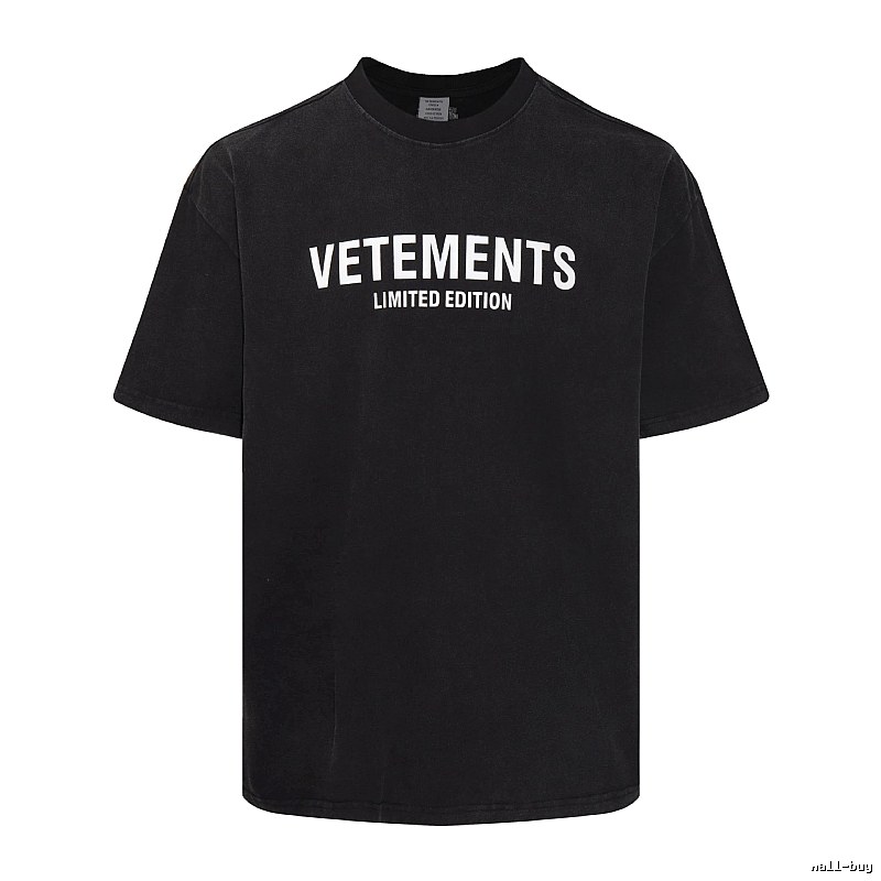 Monogram Statement graphic T-shirt Black Colorful Lucky for Layered Styling