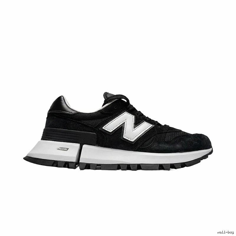 New Balance retro black and white sports shoes
