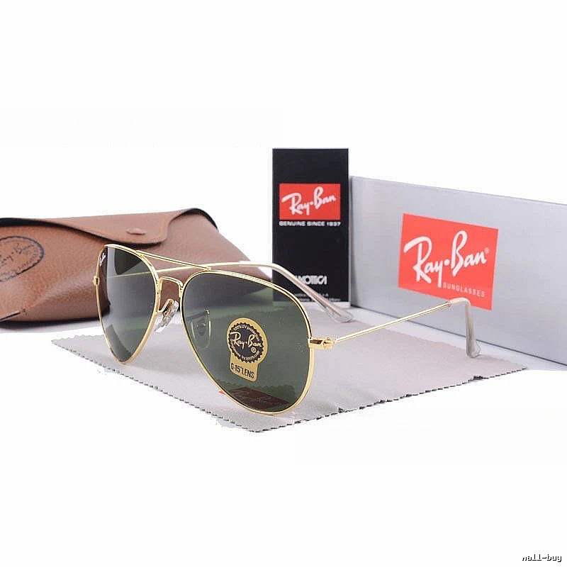 Ray-Ban Weekend Aviator sunglasses Gold Tone Sunglasses for Weekend Wear