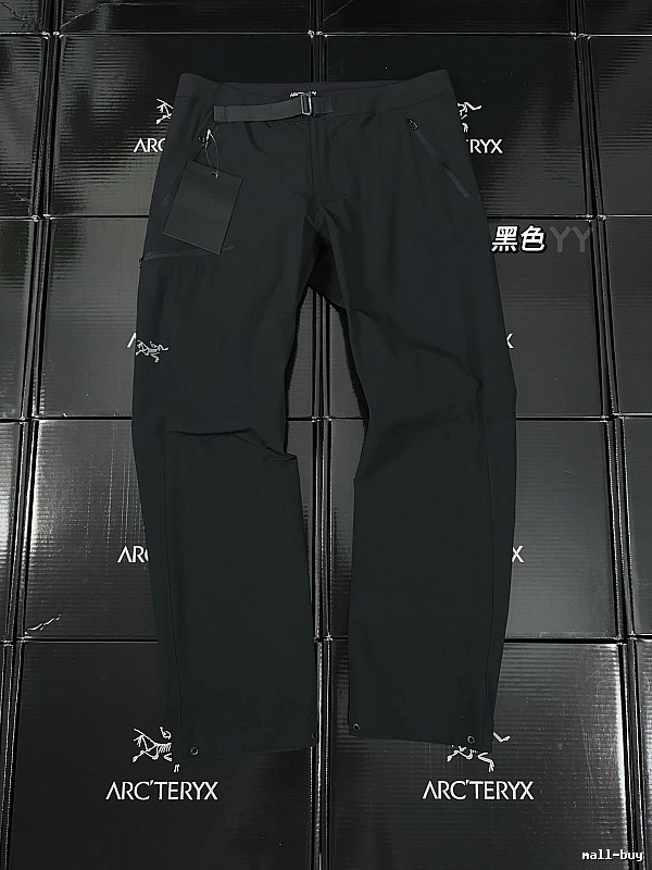 Technical Hiking Pants in Black with discreet logo - Arc'teryx
