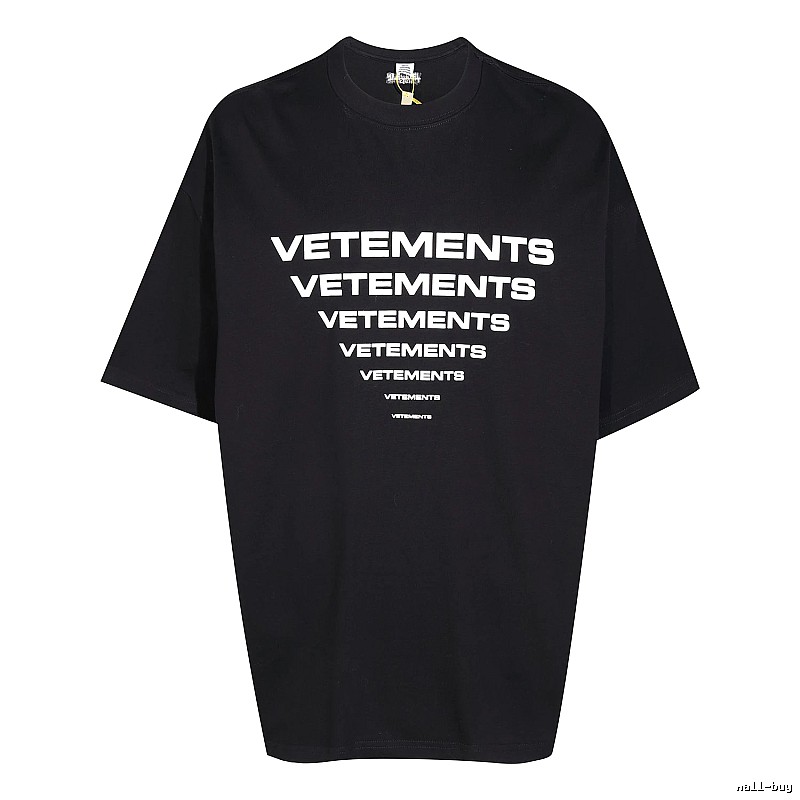 Urban Statement graphic T-shirt Black Colorful Lucky with Statement Pattern